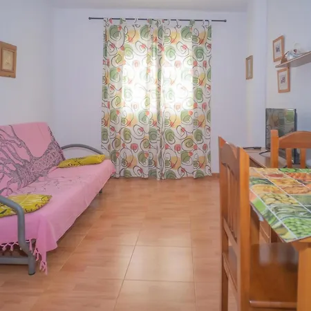Apartment Apartamento Tranquilo En Conil Con Facil Aparcamiento Y Cerca De La Playa - Es-180-34 *