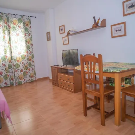 Apartamento Tranquilo En Conil Con Facil Aparcamiento Y Cerca De La Playa - Es-180-34 Apartment