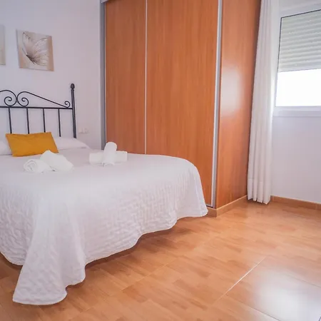 Apartamento Tranquilo En Conil Con Facil Aparcamiento Y Cerca De La Playa - Es-180-34 *